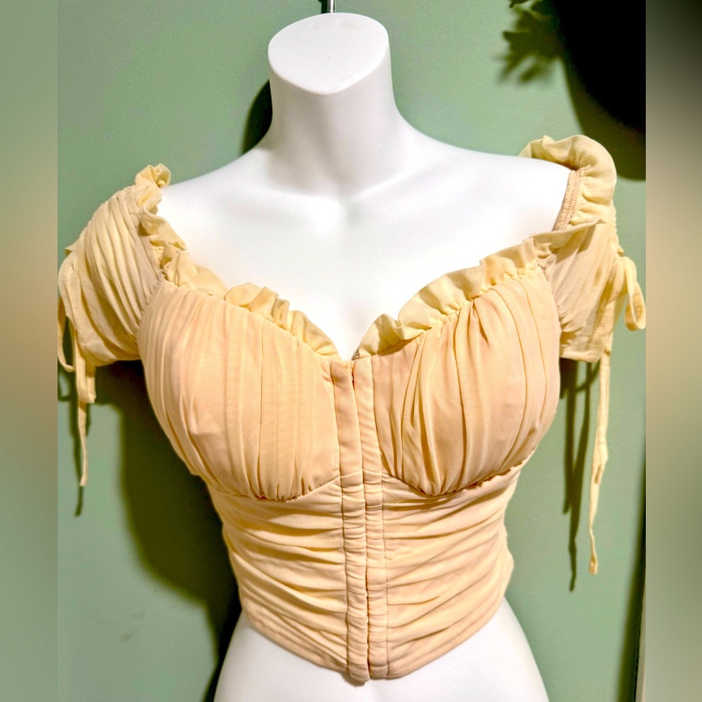cream crop top size L) used